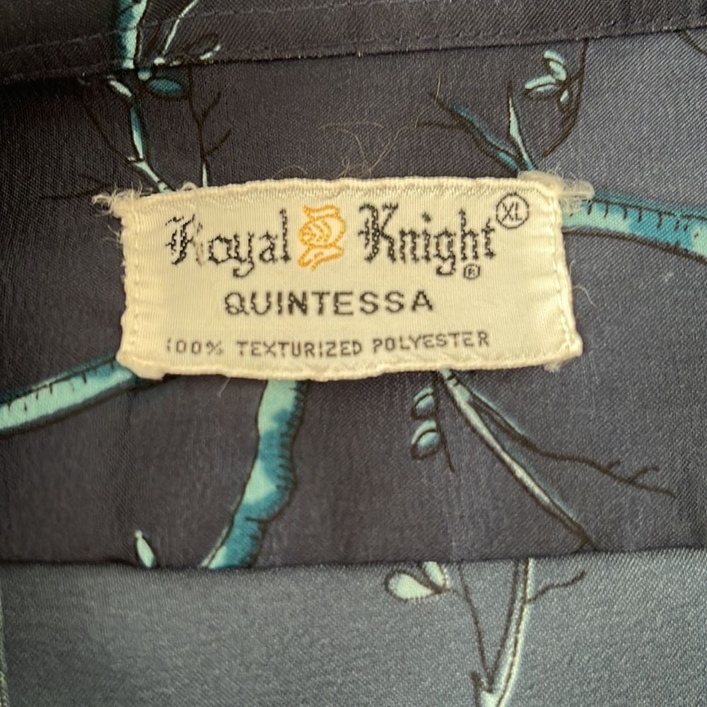 Fun pattern on this shirt by Royal Knight. - Picture 4 of 4